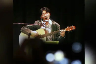 Голос умершего певца Кореи воскресил искусственный интеллект. Видео