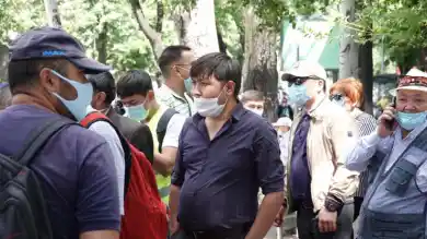 на незаконом митинге в Алматы