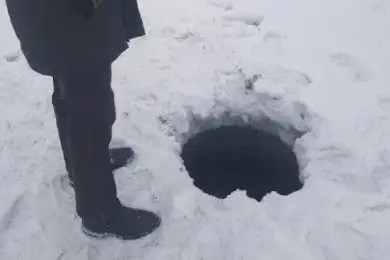 Шестиклассница упала в колодец на лыжных соревнованиях в Костанайской области