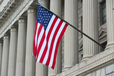 Госдеп не торопится передавать власть Байдену