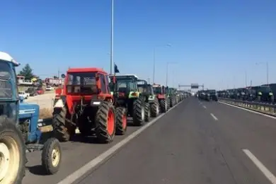 Фермерам разрешили проезжать через блокпосты