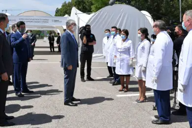 Токаев поздравил медиков с праздником