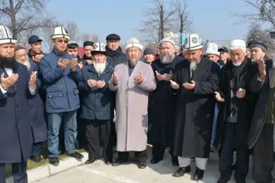 Быки против коронавируса. Кыргызстан отличился обрядом жертвоприношения