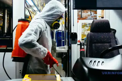 Режим чрезвычайной ситуации из-за COVID-19 ввели на Украине