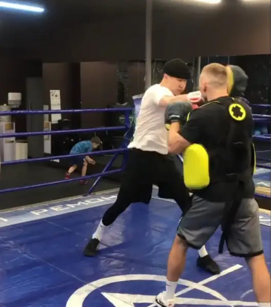 Комик Нурлан Сабуров