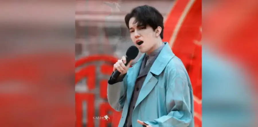 кадр из видео