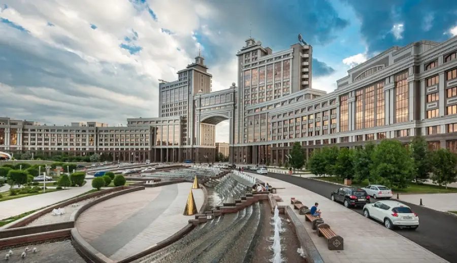 здание КазМунайГаз