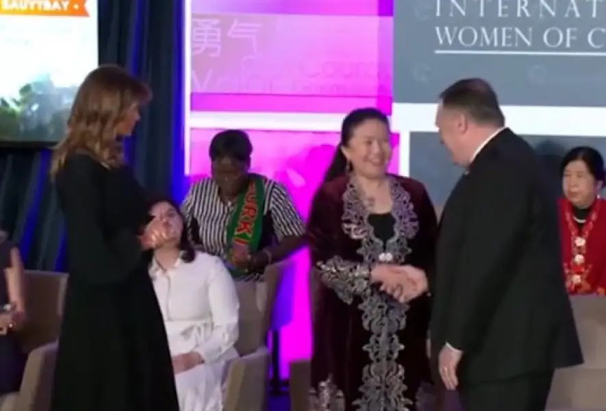 кадр из видео