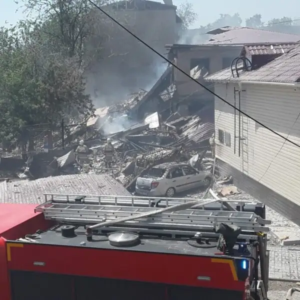 с места событий 