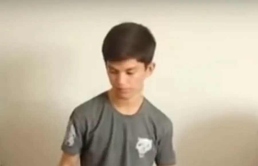 кадр из видео