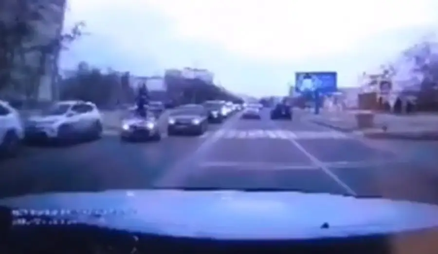 кадр из видео