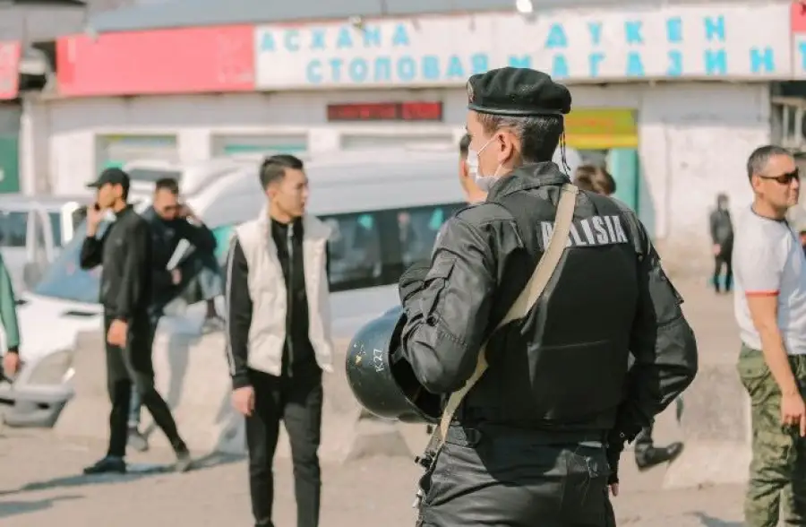 Поддержка обществом действий власти в Казахстане упала втрое — социологи