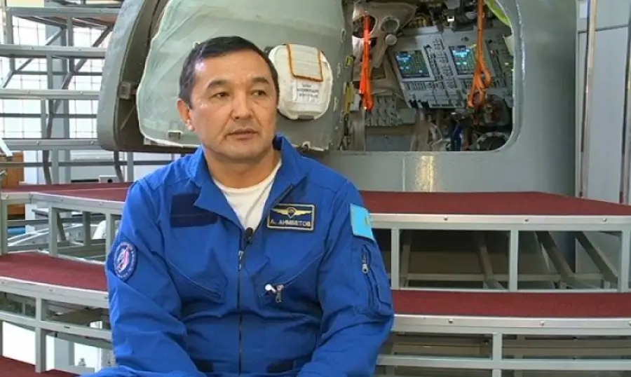 Первый космонавт независимого Казахстана Айдын Аимбетов дал предполетную пресс-конференцию