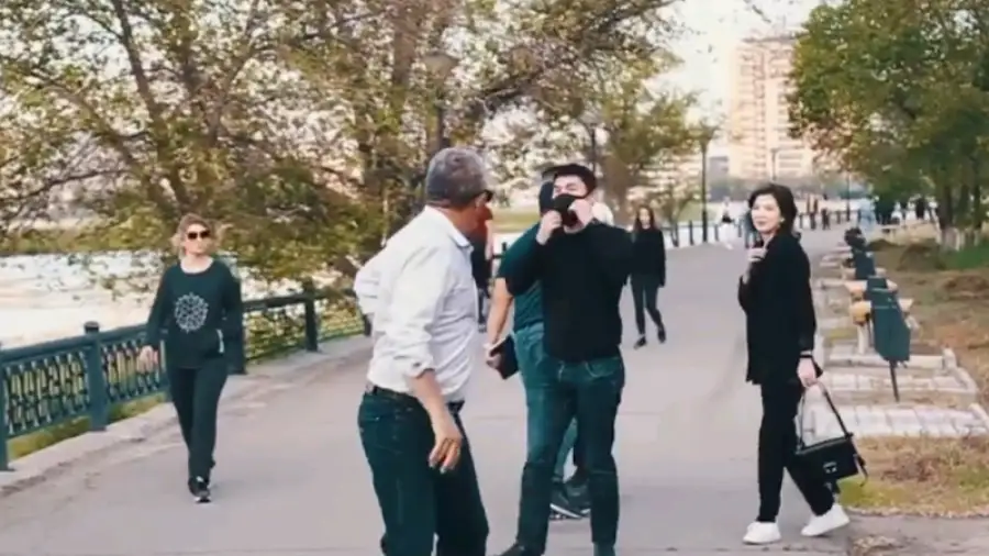 кадр из видео