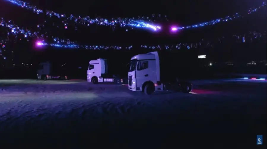 Грузовики станцевали под оркестровую музыку Георгия Свиридова