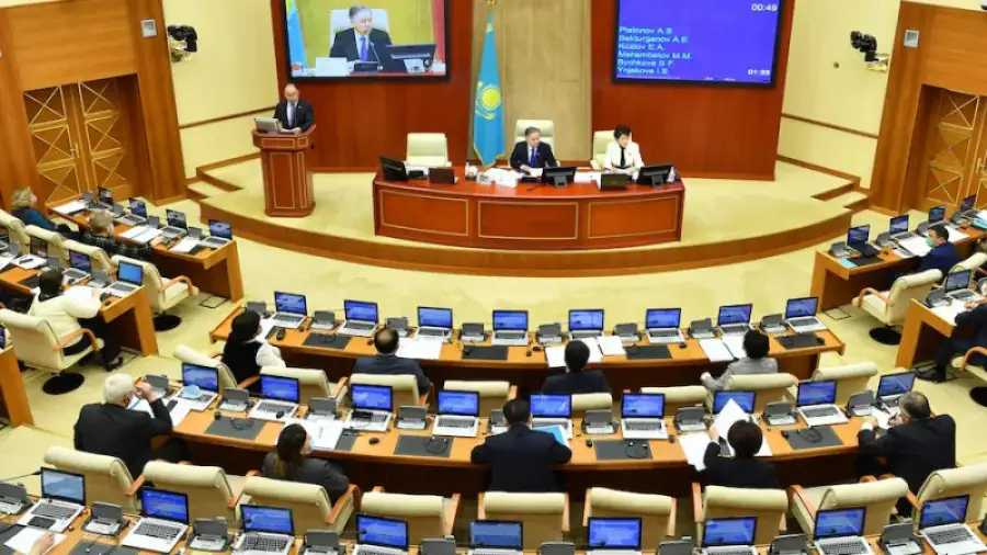 бизнес-рассадка в Мажилисе