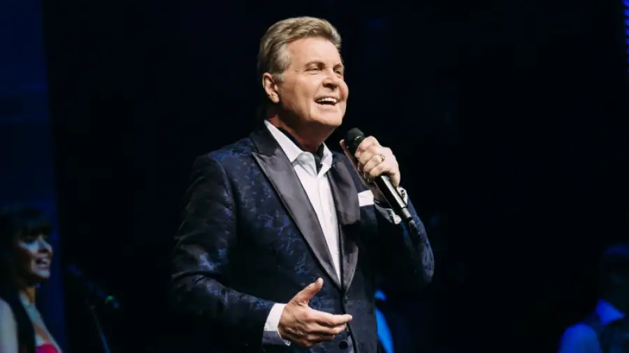 Лев Лещенко