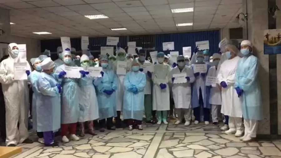 кадр из видео