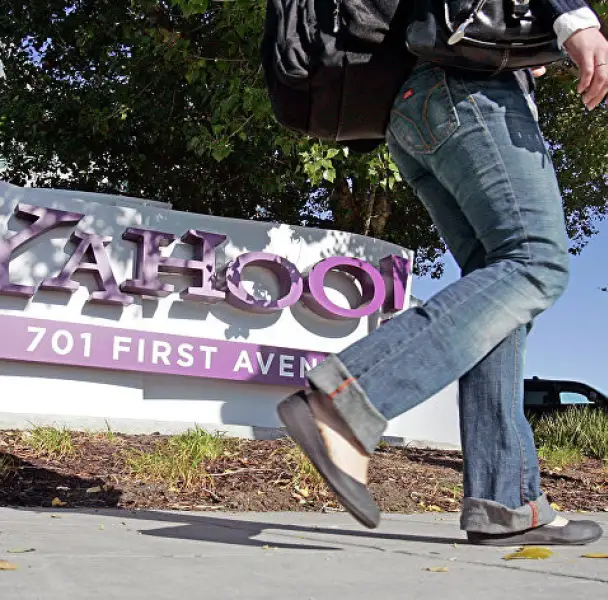 Yahoo продадут за 5 миллиардов долларов