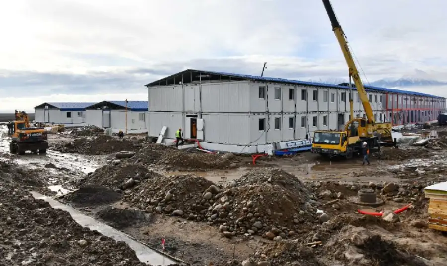 строящийся госпиталь под Алматы