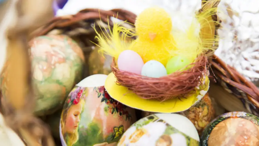 Токаев поздравил православных казахстанцев с праздником Пасхи