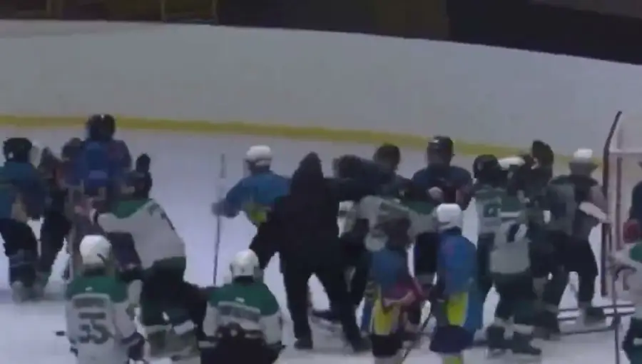 кадр из видео