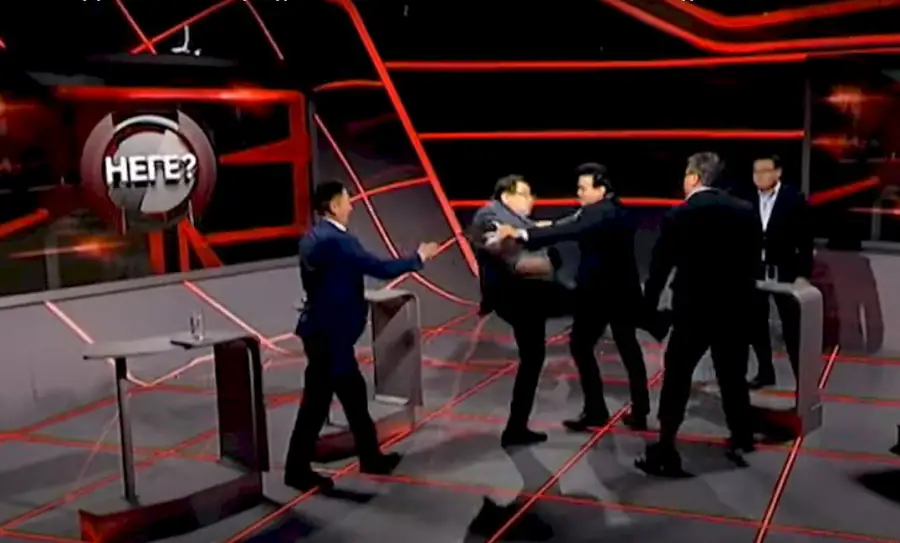 кадр из видео