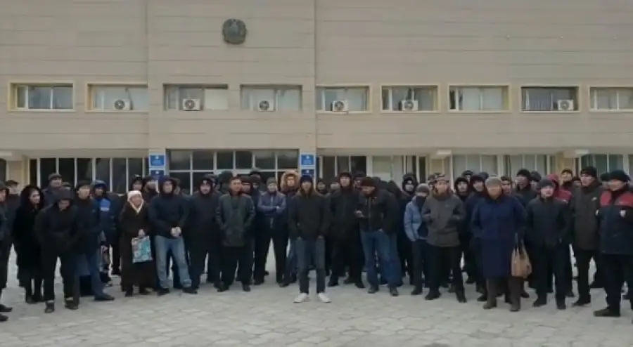 кадр из видео