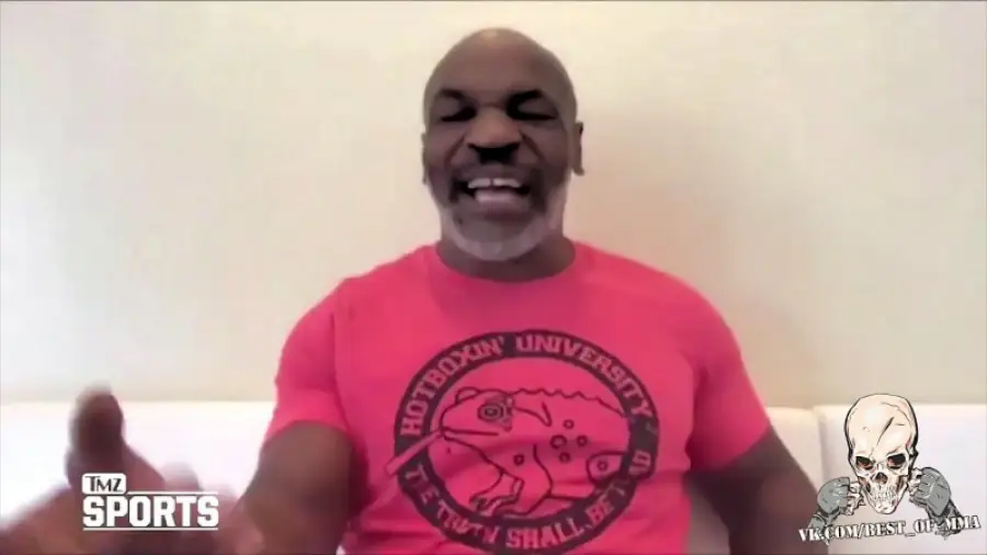 53-летний Майк Тайсон